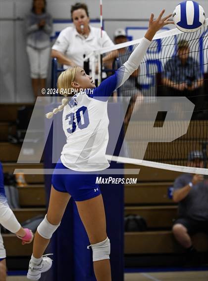 Thumbnail 3 in Orland vs West Valley (Eileen Mason Invitational) photogallery.