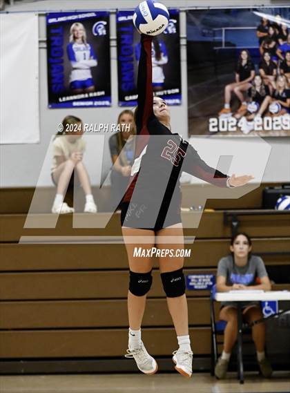Thumbnail 2 in Orland vs West Valley (Eileen Mason Invitational) photogallery.