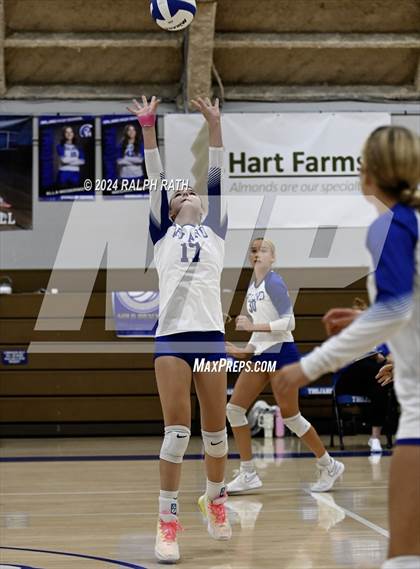 Thumbnail 3 in Orland vs West Valley (Eileen Mason Invitational) photogallery.