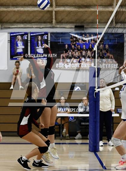 Thumbnail 1 in Orland vs West Valley (Eileen Mason Invitational) photogallery.