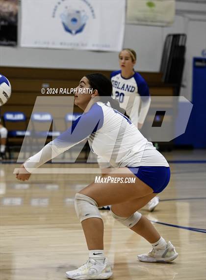 Thumbnail 2 in Orland vs West Valley (Eileen Mason Invitational) photogallery.