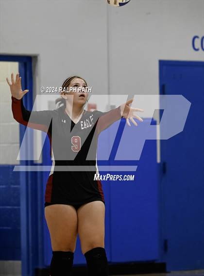 Thumbnail 1 in Orland vs West Valley (Eileen Mason Invitational) photogallery.