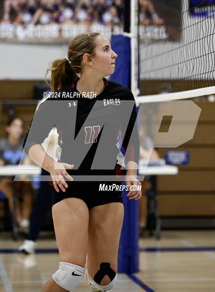 Thumbnail 3 in Orland vs West Valley (Eileen Mason Invitational) photogallery.