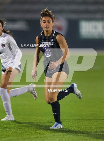 Thumbnail 3 in Dakota Ridge vs. Lutheran (CHSAA 4A State Final) photogallery.