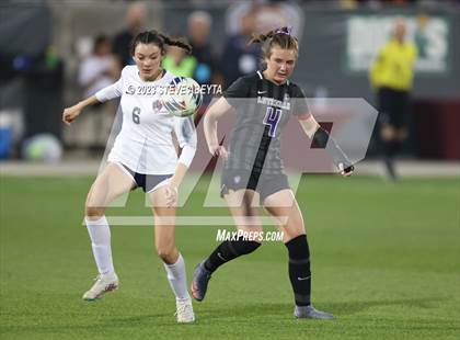 Thumbnail 3 in Dakota Ridge vs. Lutheran (CHSAA 4A State Final) photogallery.