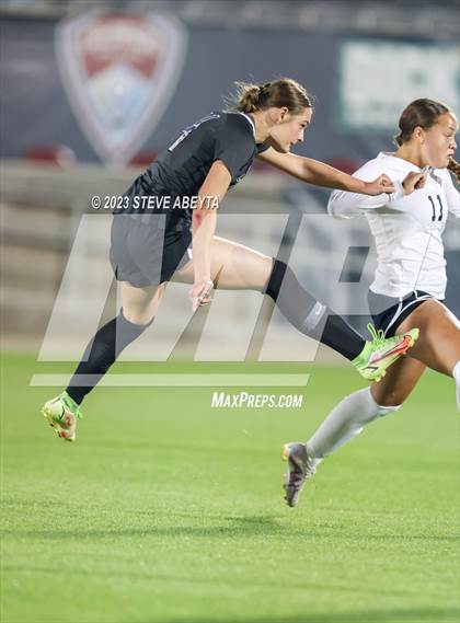 Thumbnail 1 in Dakota Ridge vs. Lutheran (CHSAA 4A State Final) photogallery.