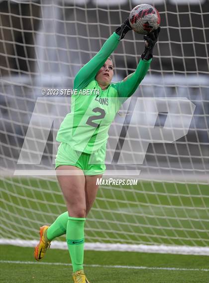 Thumbnail 3 in Dakota Ridge vs. Lutheran (CHSAA 4A State Final) photogallery.