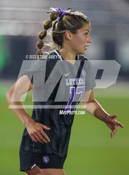 Thumbnail 3 in Dakota Ridge vs. Lutheran (CHSAA 4A State Final) photogallery.