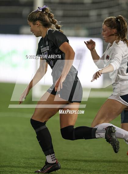 Thumbnail 3 in Dakota Ridge vs. Lutheran (CHSAA 4A State Final) photogallery.