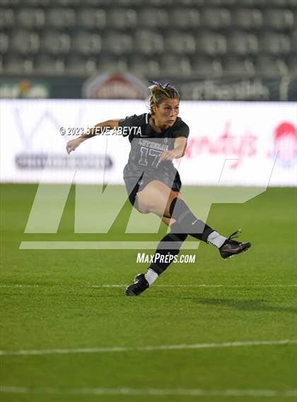 Thumbnail 2 in Dakota Ridge vs. Lutheran (CHSAA 4A State Final) photogallery.