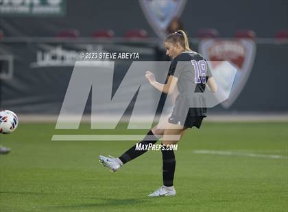 Thumbnail 3 in Dakota Ridge vs. Lutheran (CHSAA 4A State Final) photogallery.