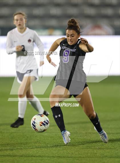 Thumbnail 2 in Dakota Ridge vs. Lutheran (CHSAA 4A State Final) photogallery.