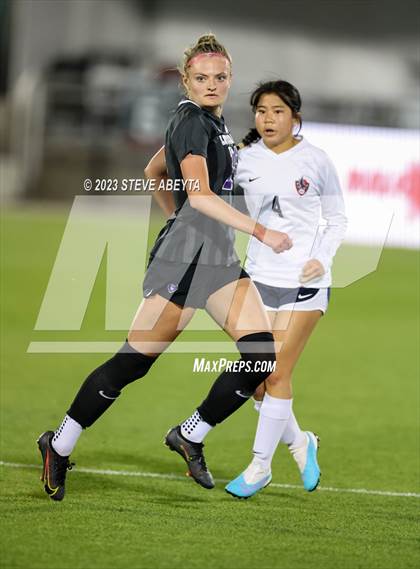 Thumbnail 2 in Dakota Ridge vs. Lutheran (CHSAA 4A State Final) photogallery.