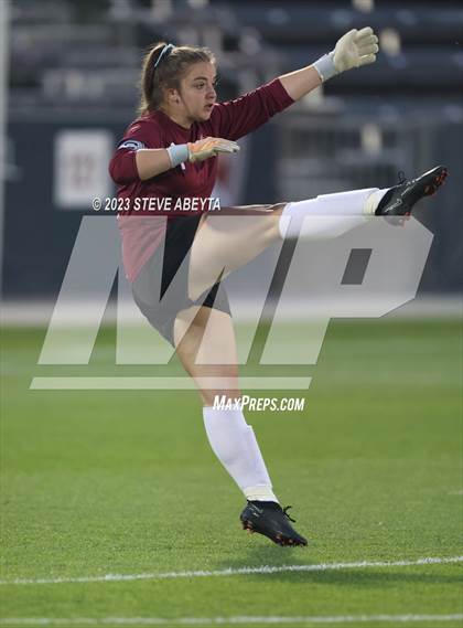 Thumbnail 3 in Dakota Ridge vs. Lutheran (CHSAA 4A State Final) photogallery.
