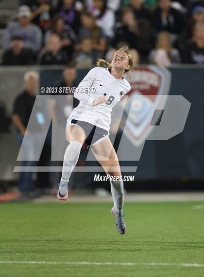 Thumbnail 2 in Dakota Ridge vs. Lutheran (CHSAA 4A State Final) photogallery.