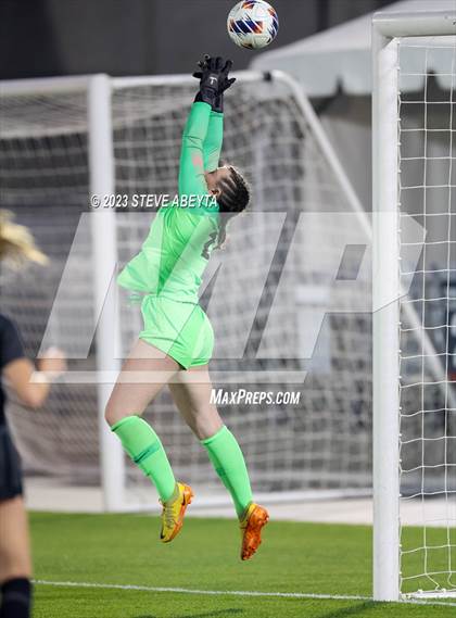 Thumbnail 1 in Dakota Ridge vs. Lutheran (CHSAA 4A State Final) photogallery.
