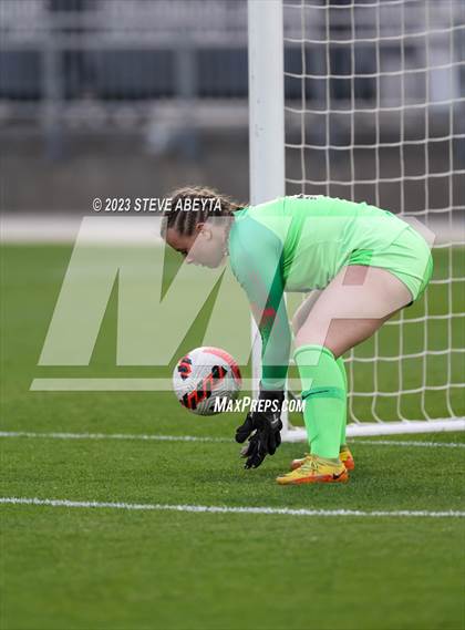 Thumbnail 1 in Dakota Ridge vs. Lutheran (CHSAA 4A State Final) photogallery.