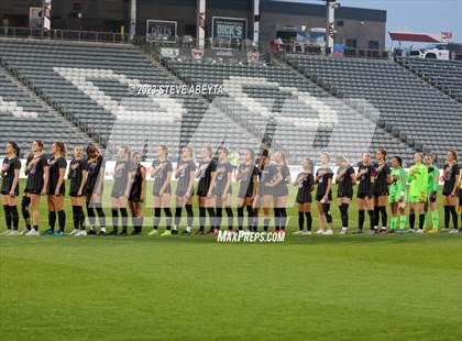 Thumbnail 3 in Dakota Ridge vs. Lutheran (CHSAA 4A State Final) photogallery.