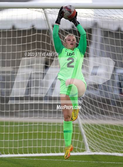 Thumbnail 3 in Dakota Ridge vs. Lutheran (CHSAA 4A State Final) photogallery.