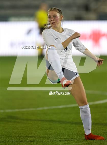 Thumbnail 1 in Dakota Ridge vs. Lutheran (CHSAA 4A State Final) photogallery.