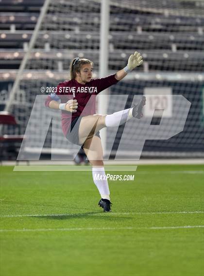 Thumbnail 2 in Dakota Ridge vs. Lutheran (CHSAA 4A State Final) photogallery.
