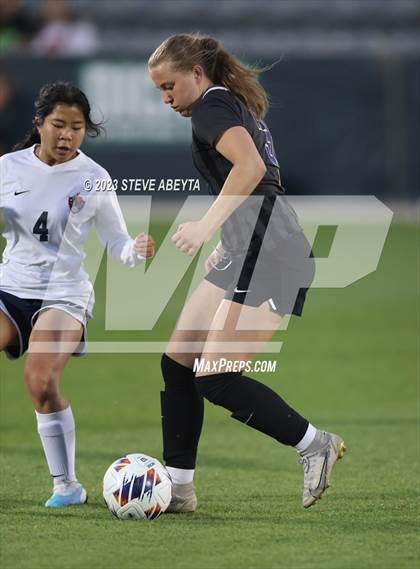 Thumbnail 1 in Dakota Ridge vs. Lutheran (CHSAA 4A State Final) photogallery.