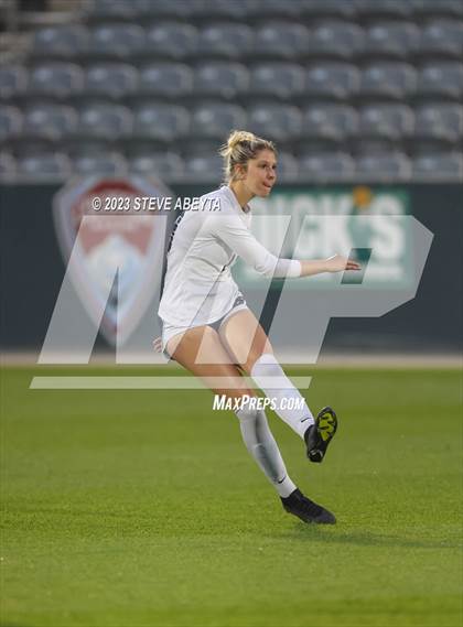 Thumbnail 3 in Dakota Ridge vs. Lutheran (CHSAA 4A State Final) photogallery.