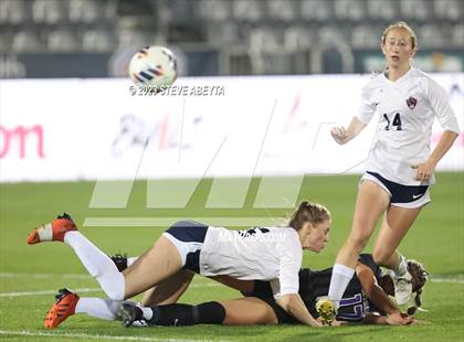 Thumbnail 1 in Dakota Ridge vs. Lutheran (CHSAA 4A State Final) photogallery.