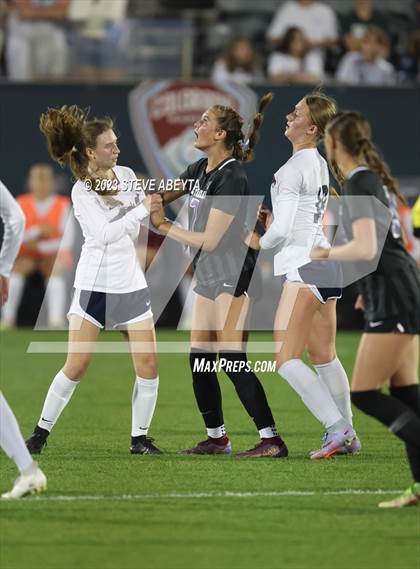 Thumbnail 1 in Dakota Ridge vs. Lutheran (CHSAA 4A State Final) photogallery.