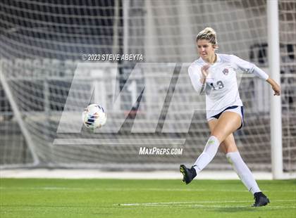 Thumbnail 2 in Dakota Ridge vs. Lutheran (CHSAA 4A State Final) photogallery.