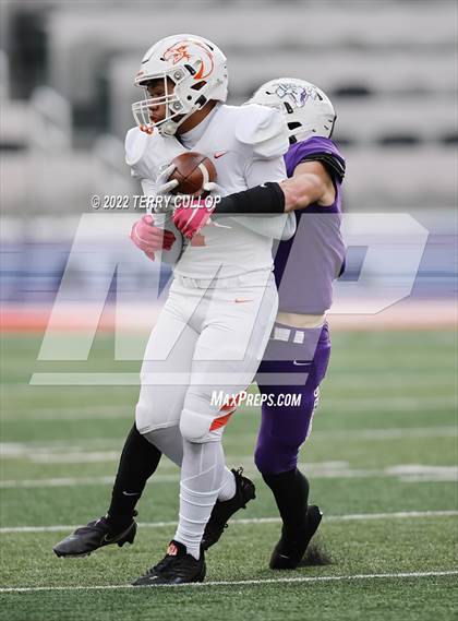 Thumbnail 2 in Lehi vs. Timpview (UHSAA 5A Final) photogallery.