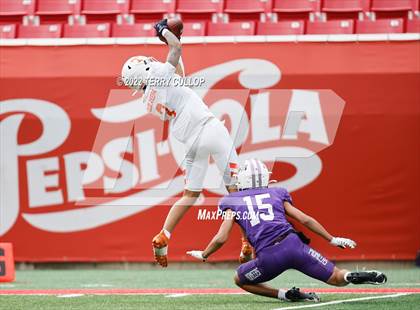Thumbnail 2 in Lehi vs. Timpview (UHSAA 5A Final) photogallery.