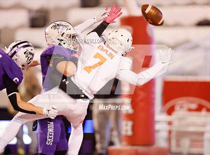 Thumbnail 3 in Lehi vs. Timpview (UHSAA 5A Final) photogallery.