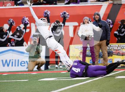 Thumbnail 3 in Lehi vs. Timpview (UHSAA 5A Final) photogallery.