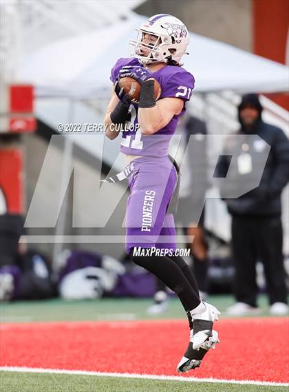 Thumbnail 3 in Lehi vs. Timpview (UHSAA 5A Final) photogallery.