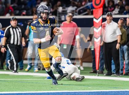 Thumbnail 3 in John Tyler vs. Highland Park(UIL 5A DI Reg II Quarterfinal) photogallery.