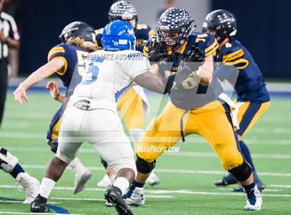 Thumbnail 2 in John Tyler vs. Highland Park(UIL 5A DI Reg II Quarterfinal) photogallery.