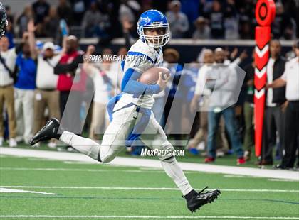 Thumbnail 3 in John Tyler vs. Highland Park(UIL 5A DI Reg II Quarterfinal) photogallery.
