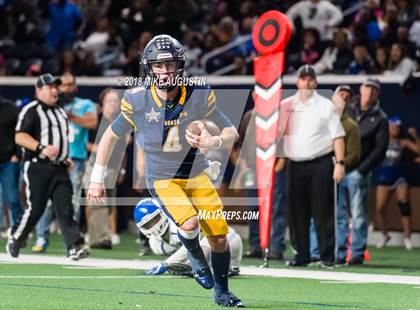 Thumbnail 2 in John Tyler vs. Highland Park(UIL 5A DI Reg II Quarterfinal) photogallery.