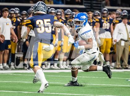 Thumbnail 2 in John Tyler vs. Highland Park(UIL 5A DI Reg II Quarterfinal) photogallery.
