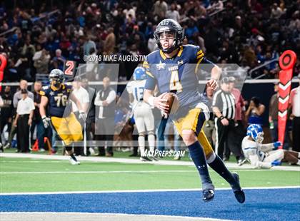 Thumbnail 3 in John Tyler vs. Highland Park(UIL 5A DI Reg II Quarterfinal) photogallery.