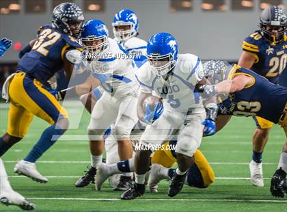 Thumbnail 3 in John Tyler vs. Highland Park(UIL 5A DI Reg II Quarterfinal) photogallery.
