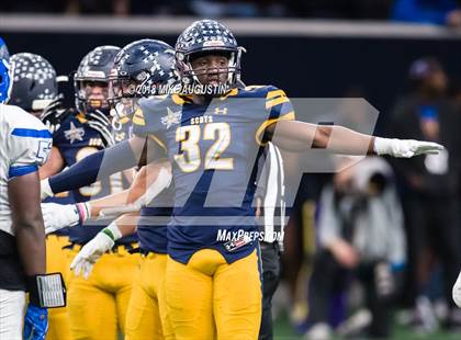 Thumbnail 2 in John Tyler vs. Highland Park(UIL 5A DI Reg II Quarterfinal) photogallery.