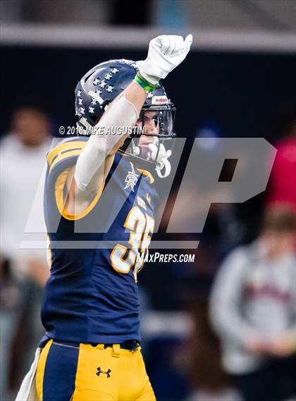 Thumbnail 3 in John Tyler vs. Highland Park(UIL 5A DI Reg II Quarterfinal) photogallery.