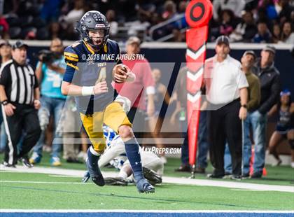 Thumbnail 1 in John Tyler vs. Highland Park(UIL 5A DI Reg II Quarterfinal) photogallery.