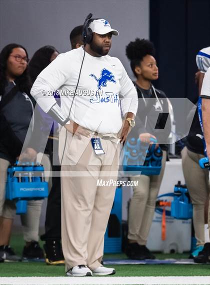 Thumbnail 1 in John Tyler vs. Highland Park(UIL 5A DI Reg II Quarterfinal) photogallery.