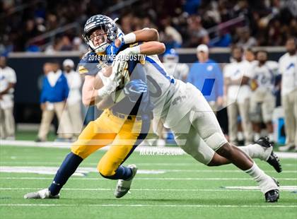 Thumbnail 3 in John Tyler vs. Highland Park(UIL 5A DI Reg II Quarterfinal) photogallery.