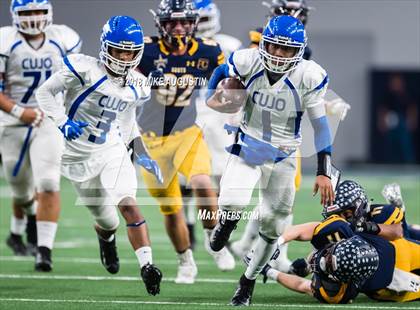 Thumbnail 1 in John Tyler vs. Highland Park(UIL 5A DI Reg II Quarterfinal) photogallery.