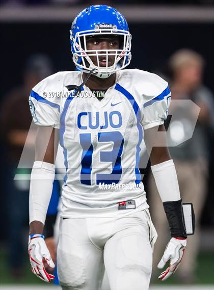 Thumbnail 2 in John Tyler vs. Highland Park(UIL 5A DI Reg II Quarterfinal) photogallery.