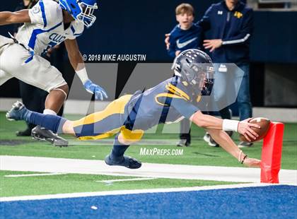 Thumbnail 3 in John Tyler vs. Highland Park(UIL 5A DI Reg II Quarterfinal) photogallery.